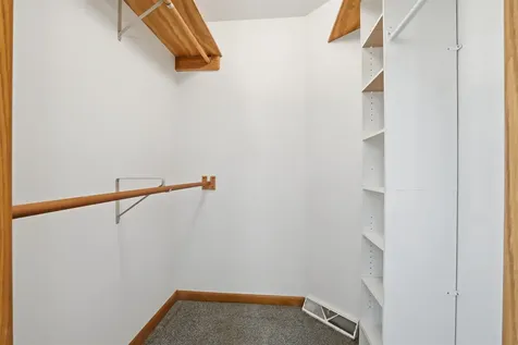 2035 Jansen Dubuque IA 52001