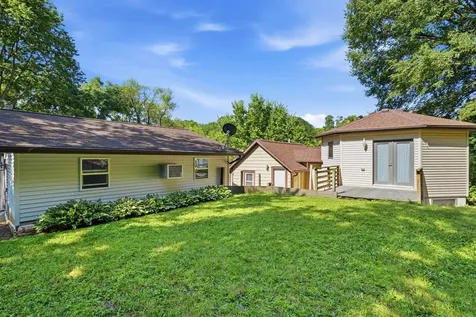 2035 Jansen Dubuque IA 52001
