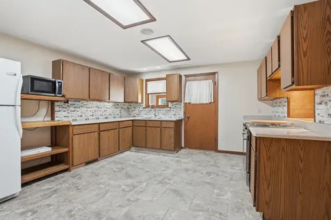 2035 Jansen Dubuque IA 52001