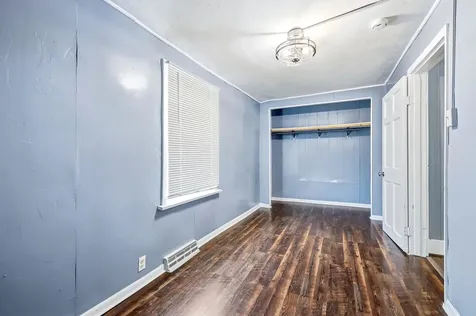 2418 Broadway Dubuque IA 52001