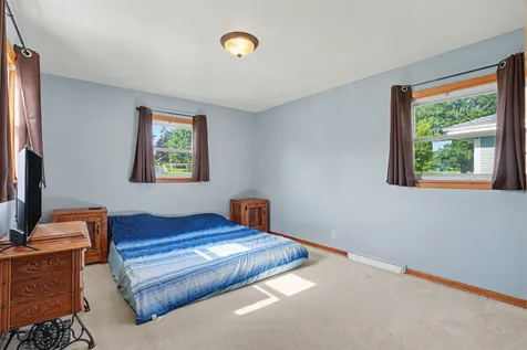 608 5th Avenue SW Cascade IA 52033