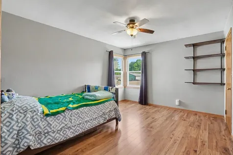 608 5th Avenue SW Cascade IA 52033