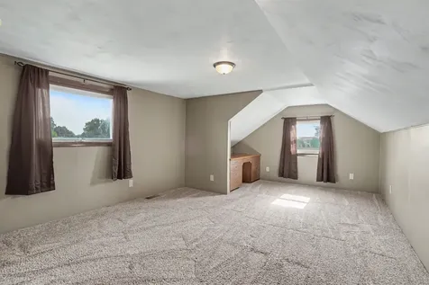 608 5th Avenue SW Cascade IA 52033