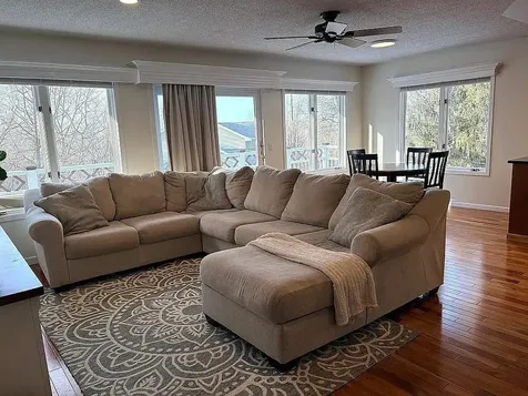 2355 Clarke Crest Dubuque IA 52001