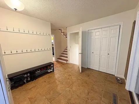 2355 Clarke Crest Dubuque IA 52001