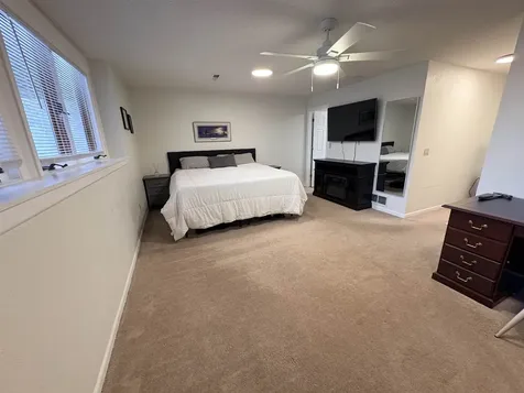 2355 Clarke Crest Dubuque IA 52001