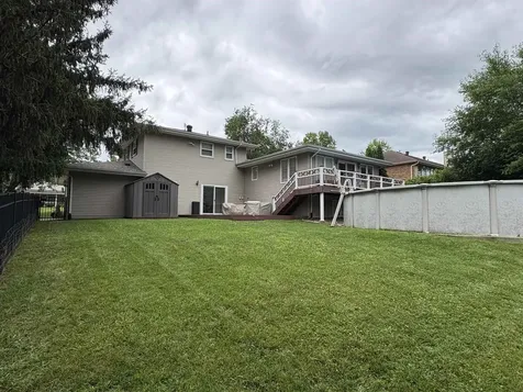 2355 Clarke Crest Dubuque IA 52001