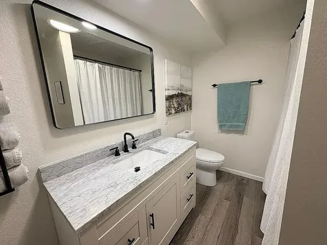 2355 Clarke Crest Dubuque IA 52001