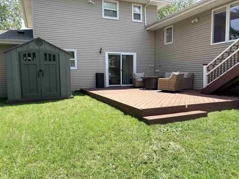 2355 Clarke Crest Dubuque IA 52001