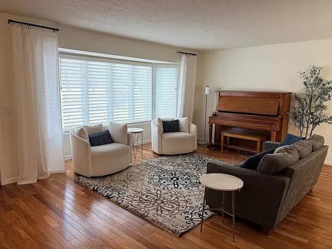 2355 Clarke Crest Dubuque IA 52001