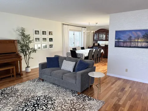 2355 Clarke Crest Dubuque IA 52001