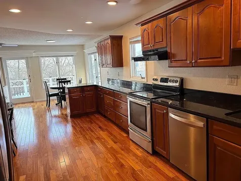 2355 Clarke Crest Dubuque IA 52001