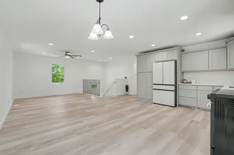 851 Ramona Dubuque IA 52003