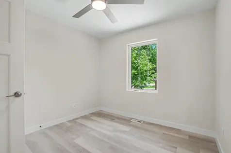 851 Ramona Dubuque IA 52003
