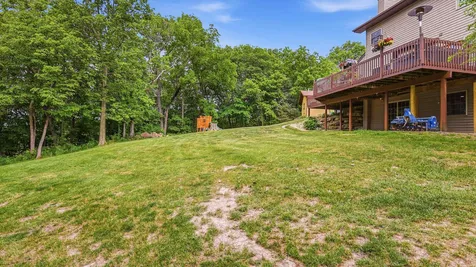 1763 St. Catherine Bellevue IA 52031