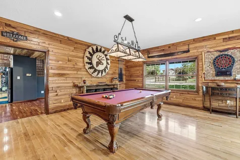 1763 St. Catherine Bellevue IA 52031