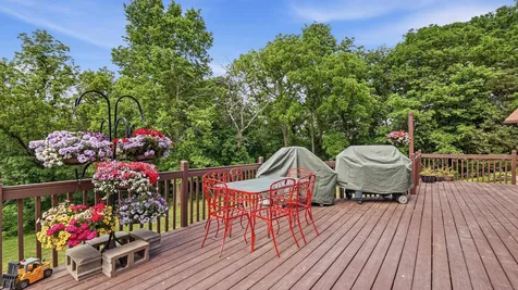1763 St. Catherine Bellevue IA 52031