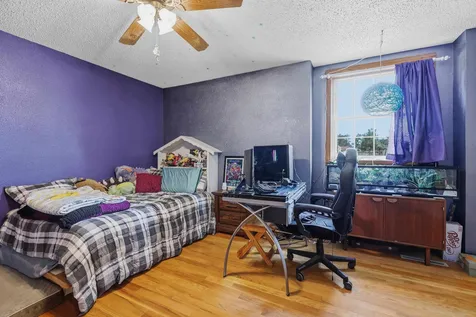 1763 St. Catherine Bellevue IA 52031