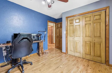 1763 St. Catherine Bellevue IA 52031