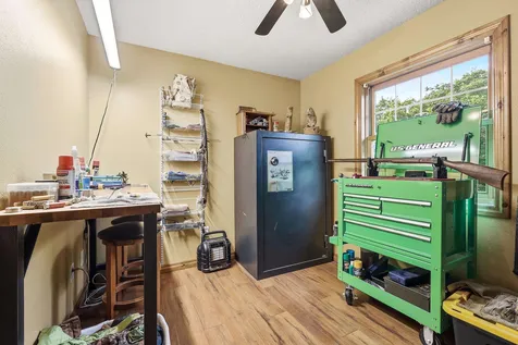 1763 St. Catherine Bellevue IA 52031