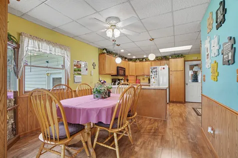 207 E Jackson Edgewood IA 52042