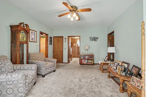 207 E Jackson Edgewood IA 52042