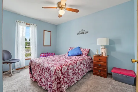 207 E Jackson Edgewood IA 52042