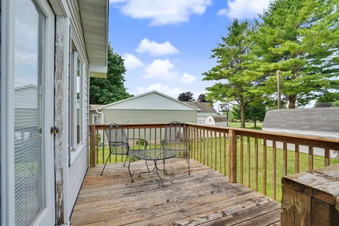 207 E Jackson Edgewood IA 52042