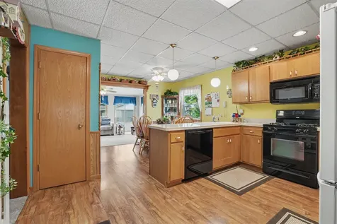 207 E Jackson Edgewood IA 52042