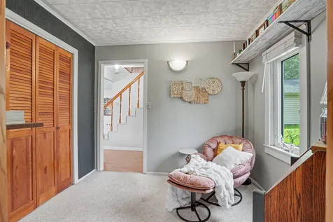 403 5th Delhi IA 52223