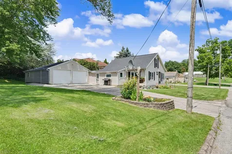 403 5th Delhi IA 52223