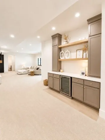 11175 Maci Dubuque IA 52003