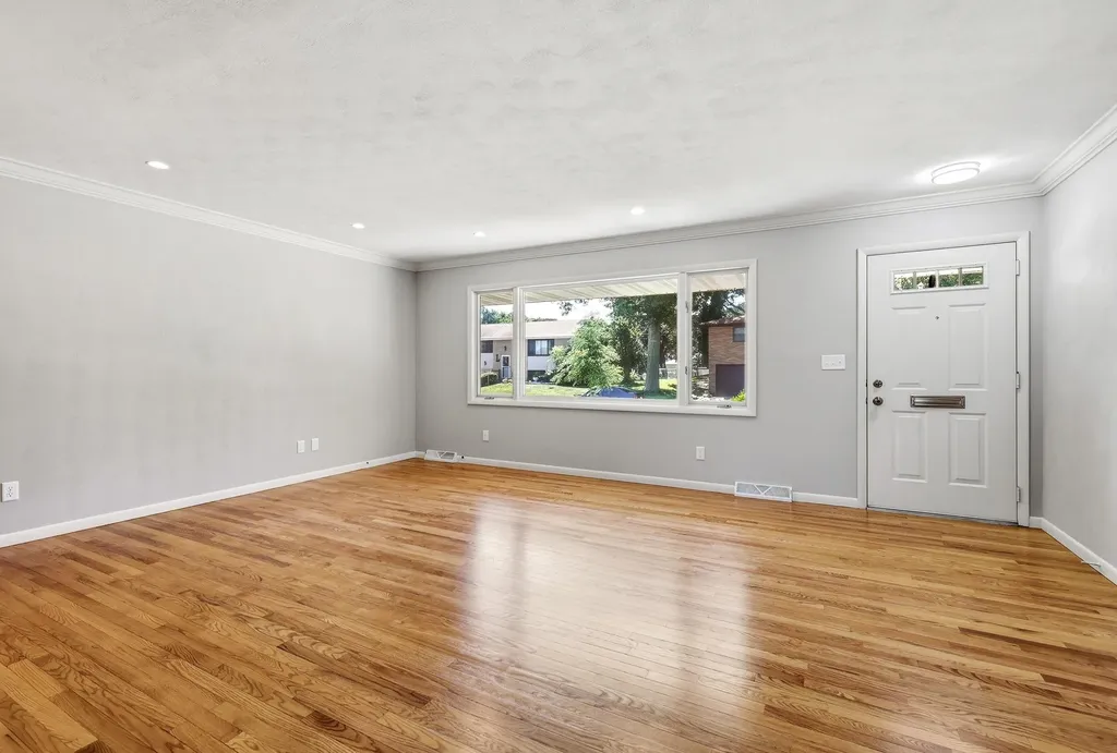 3409 Daniels Dubuque IA 52002