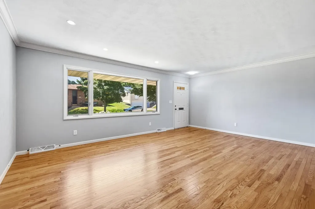 3409 Daniels Dubuque IA 52002