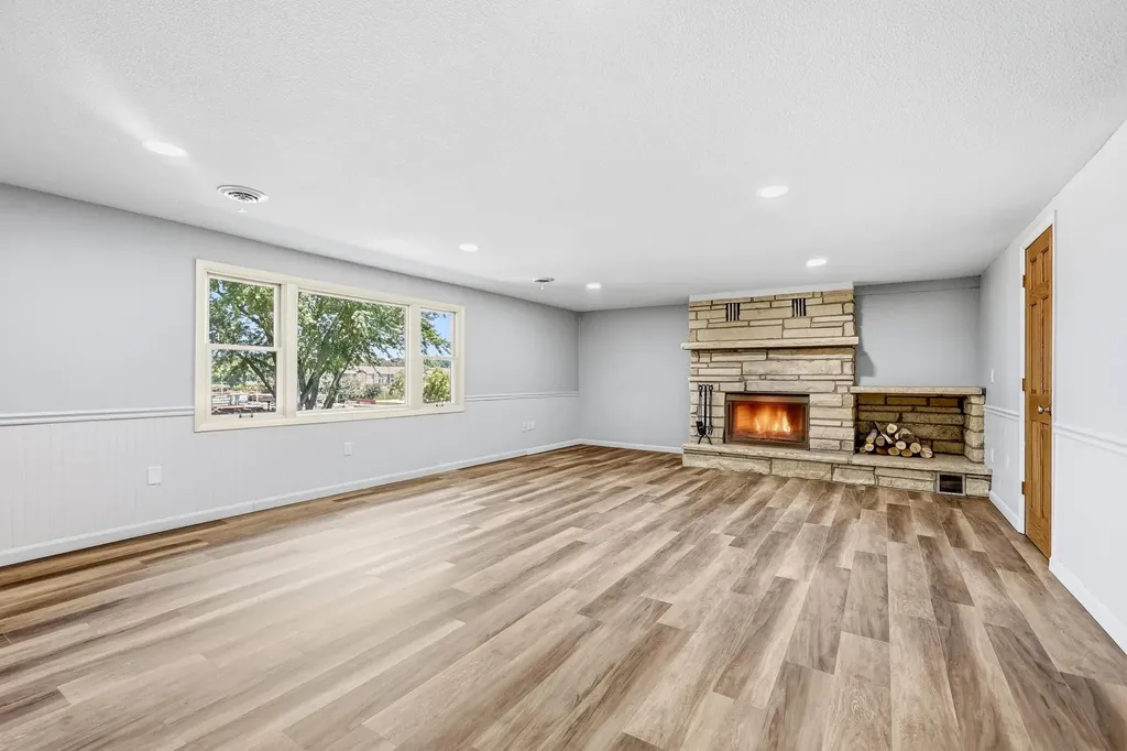 3409 Daniels Dubuque IA 52002