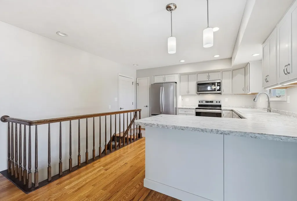 3409 Daniels Dubuque IA 52002