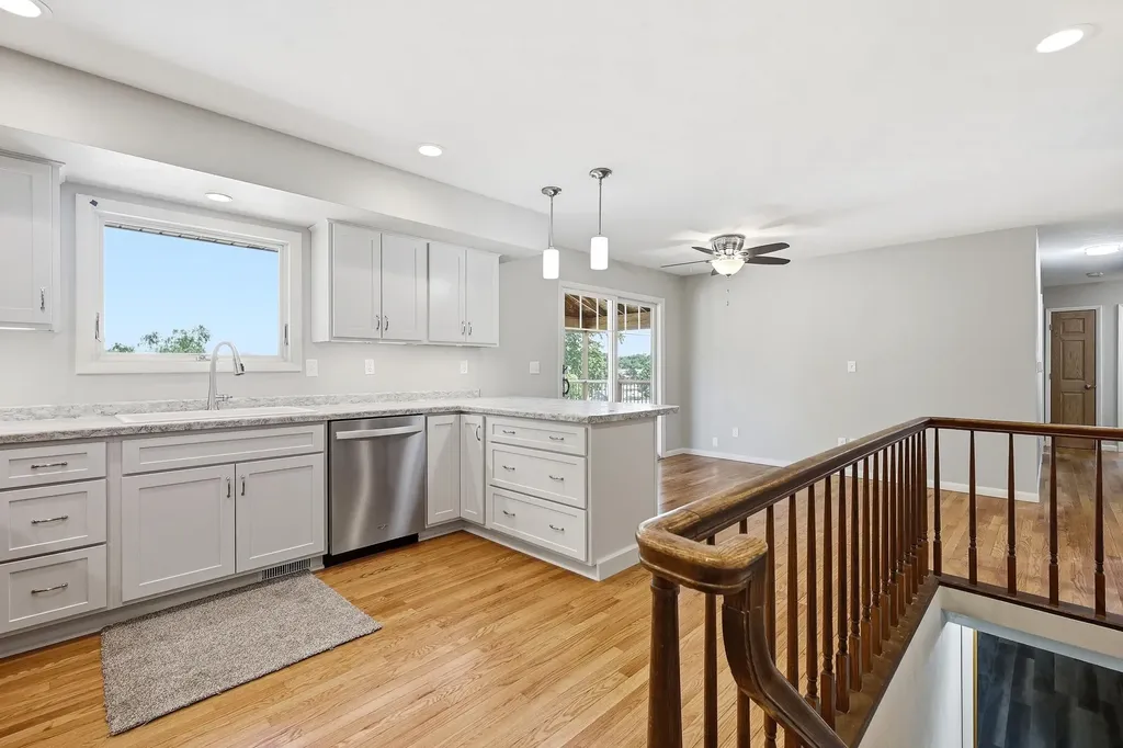 3409 Daniels Dubuque IA 52002