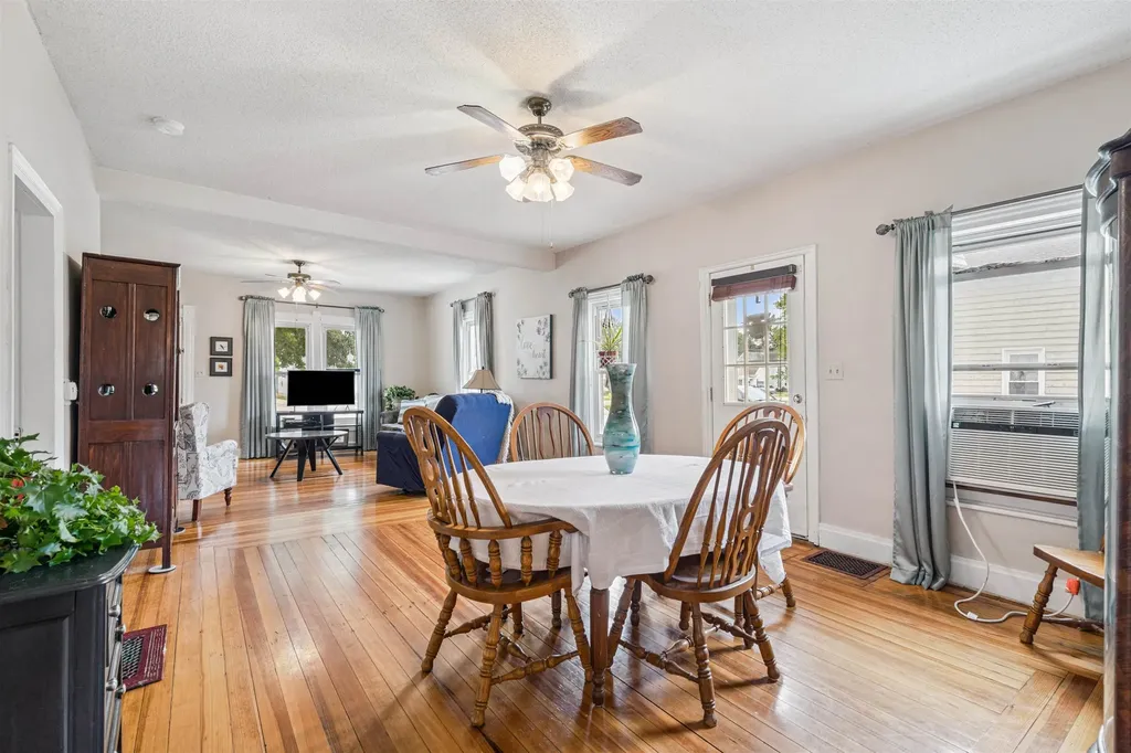 708 N Franklin Manchester IA 52057