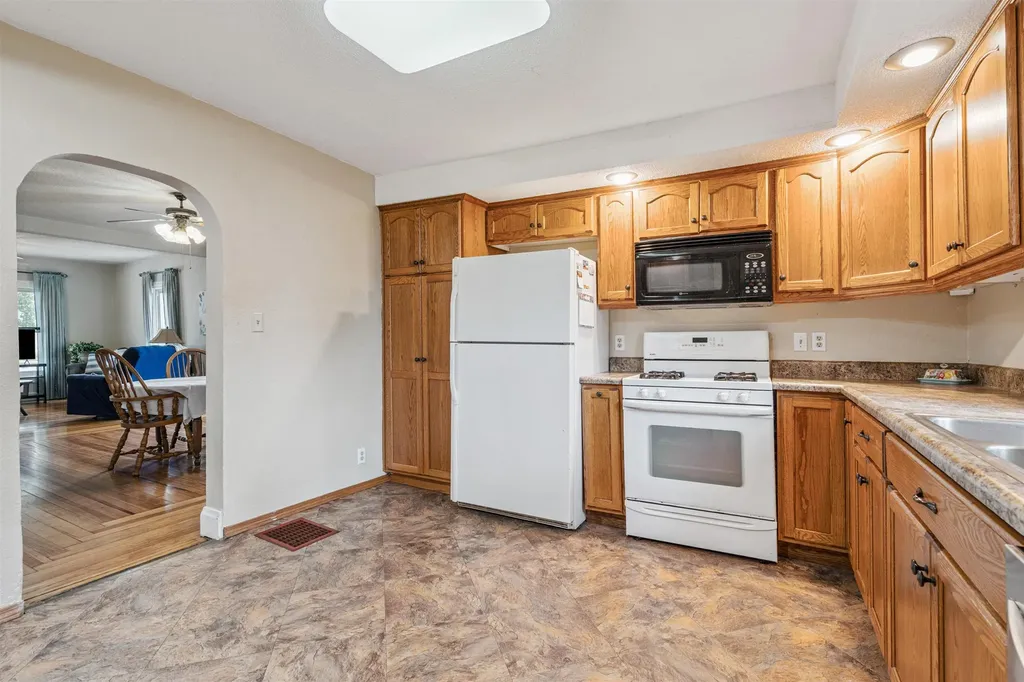 708 N Franklin Manchester IA 52057