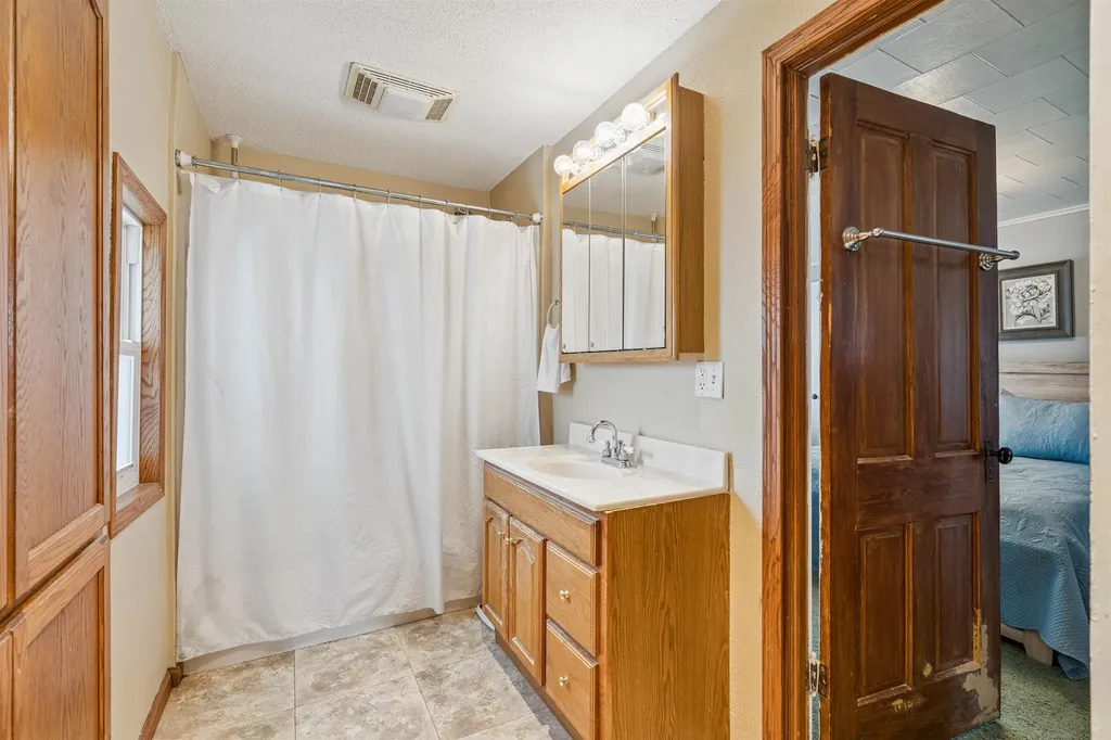 708 N Franklin Manchester IA 52057