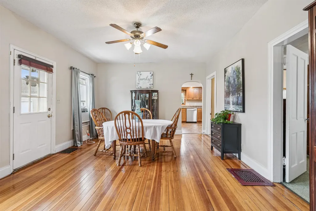 708 N Franklin Manchester IA 52057
