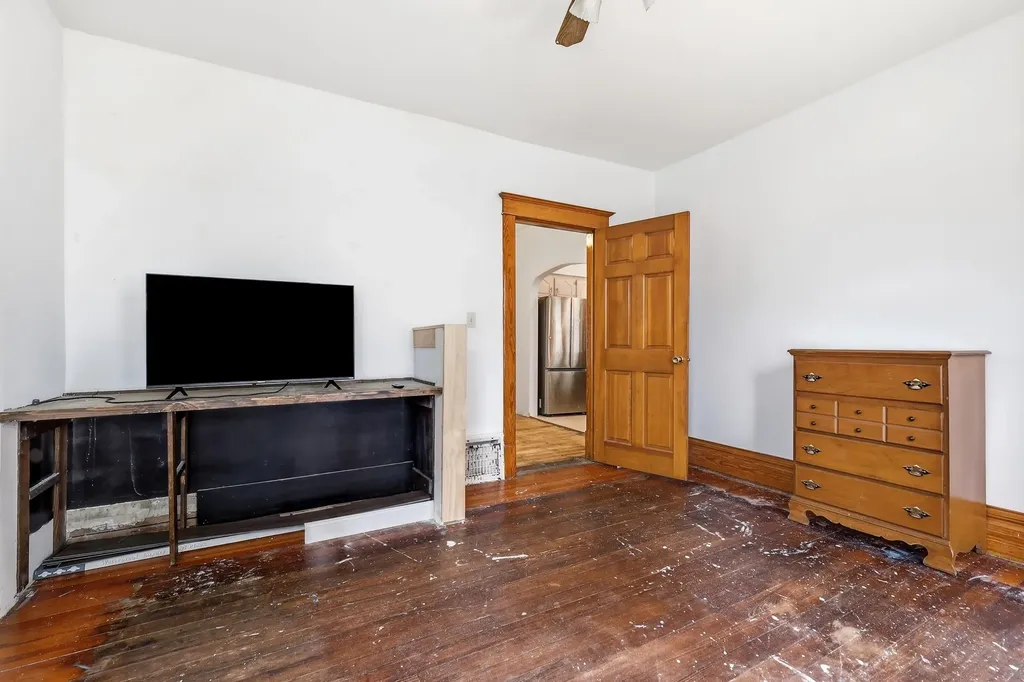 1770 Wood Dubuque IA 52001