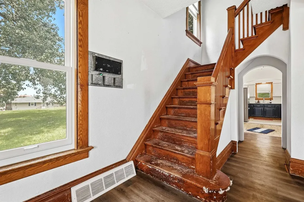 1770 Wood Dubuque IA 52001