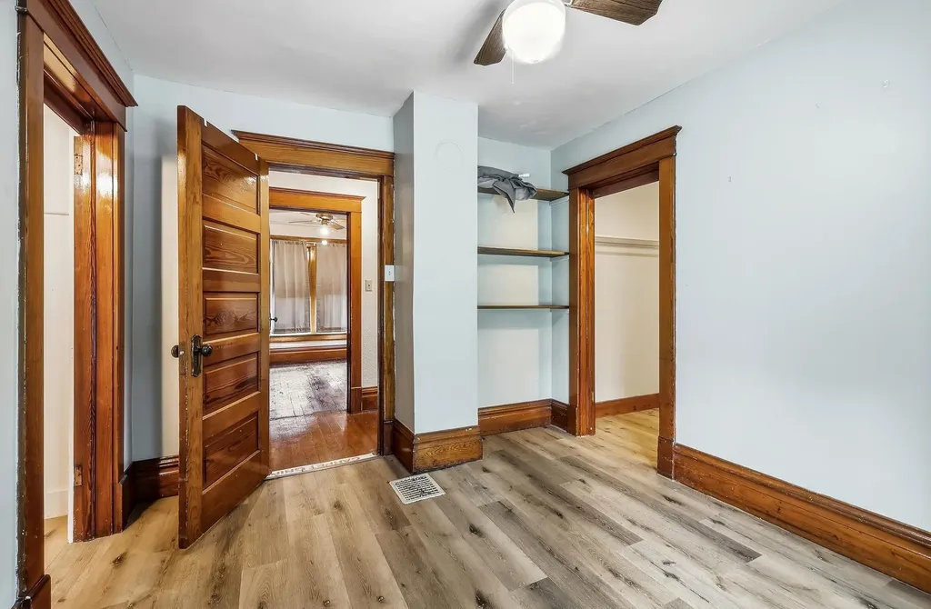 1770 Wood Dubuque IA 52001