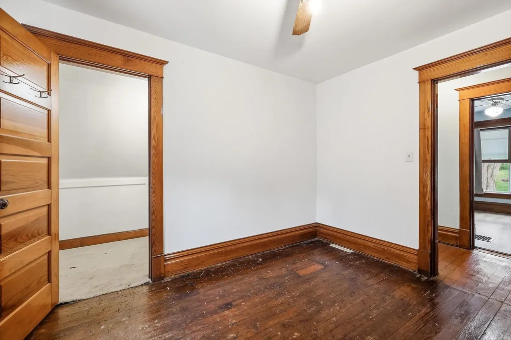 1770 Wood Dubuque IA 52001