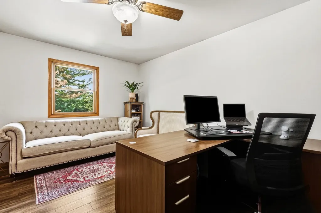 2357 Antler Ridge Dubuque IA 52002