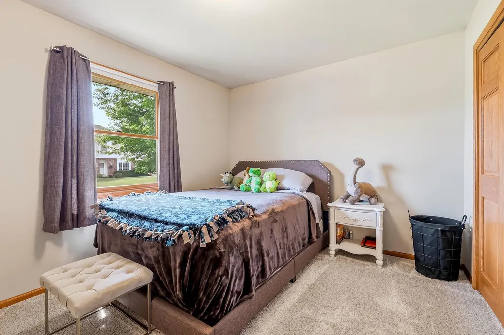 2357 Antler Ridge Dubuque IA 52002