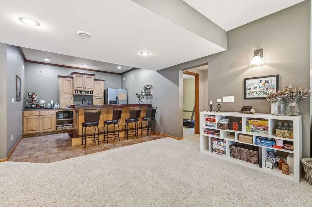 2357 Antler Ridge Dubuque IA 52002