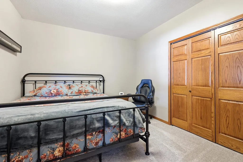 2357 Antler Ridge Dubuque IA 52002