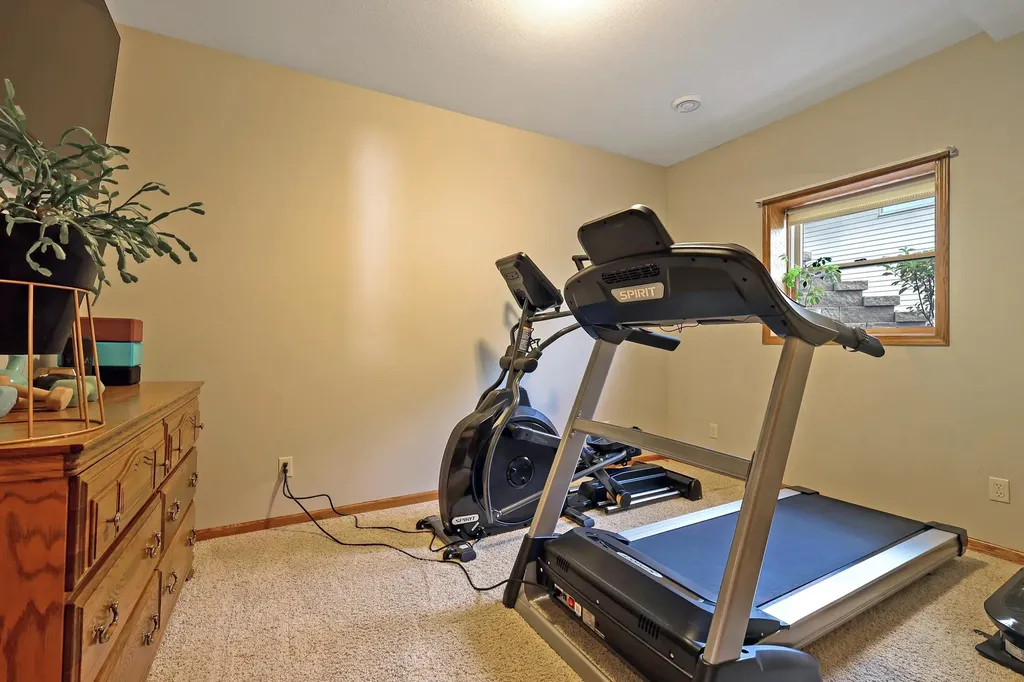 2357 Antler Ridge Dubuque IA 52002